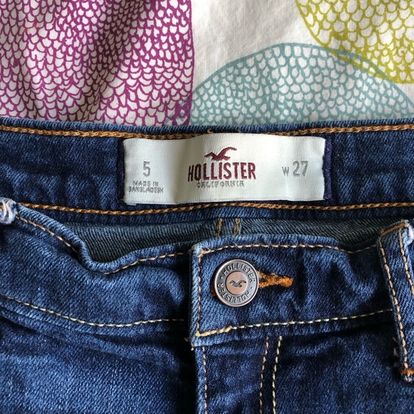 Hollister Denim Shorts - Picture 2 of 5